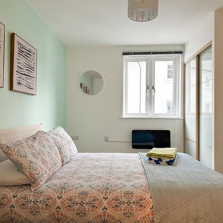 Luxury 2 Bedroom City Centre Apartment - Secure Parking - Amazing Location! Canterbury Esterno foto