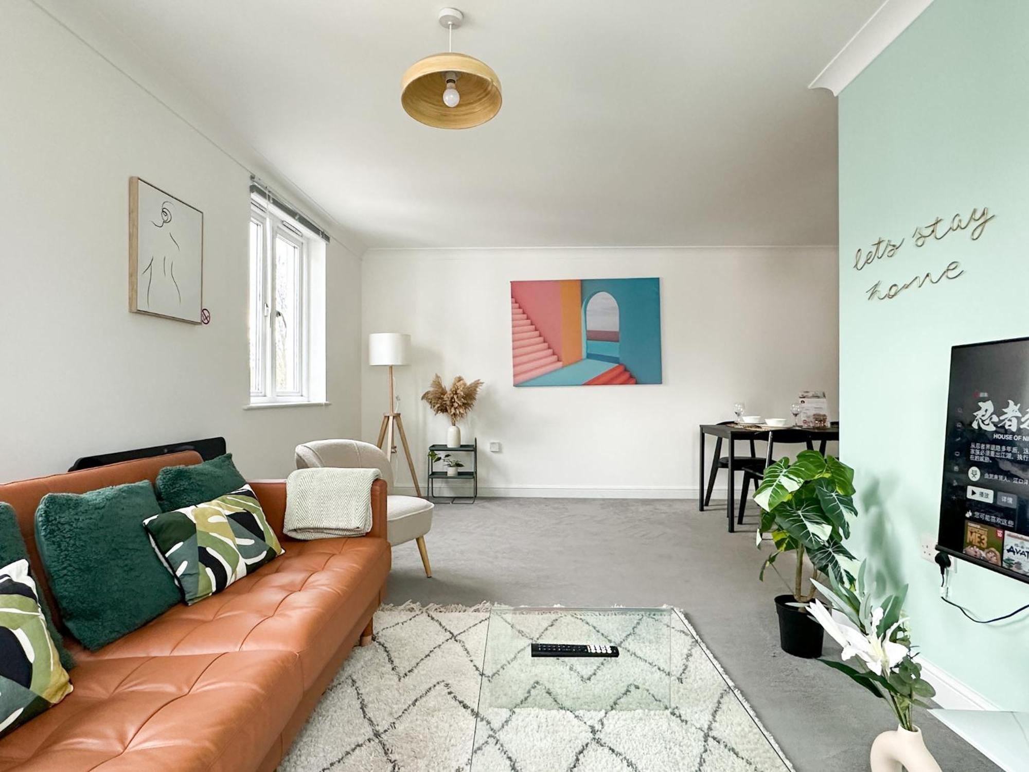 Luxury 2 Bedroom City Centre Apartment - Secure Parking - Amazing Location! Canterbury Esterno foto