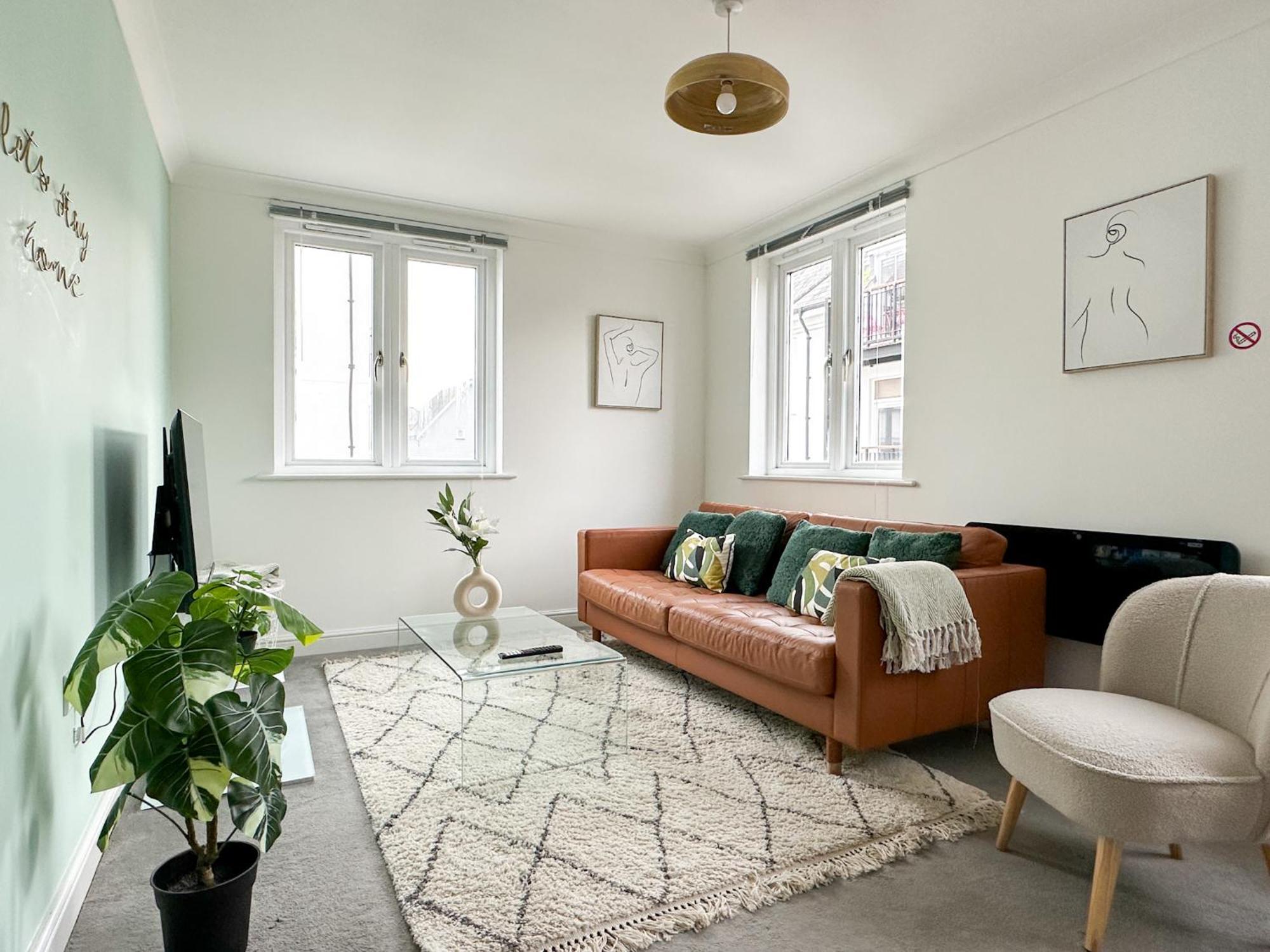 Luxury 2 Bedroom City Centre Apartment - Secure Parking - Amazing Location! Canterbury Esterno foto